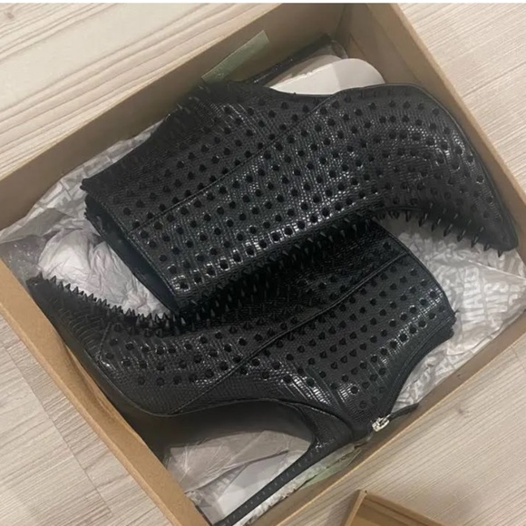 Steve Madden - Picture 5 of 5